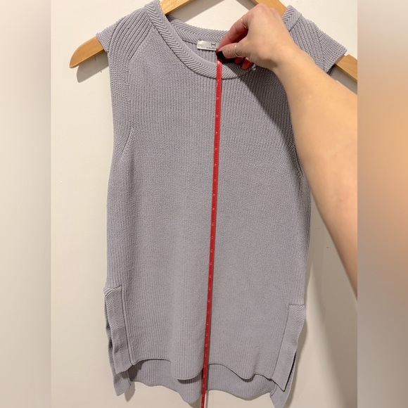 HALSTON SLEEVELESS KNIT SWEATER ~ size small - Picture 6 of 6